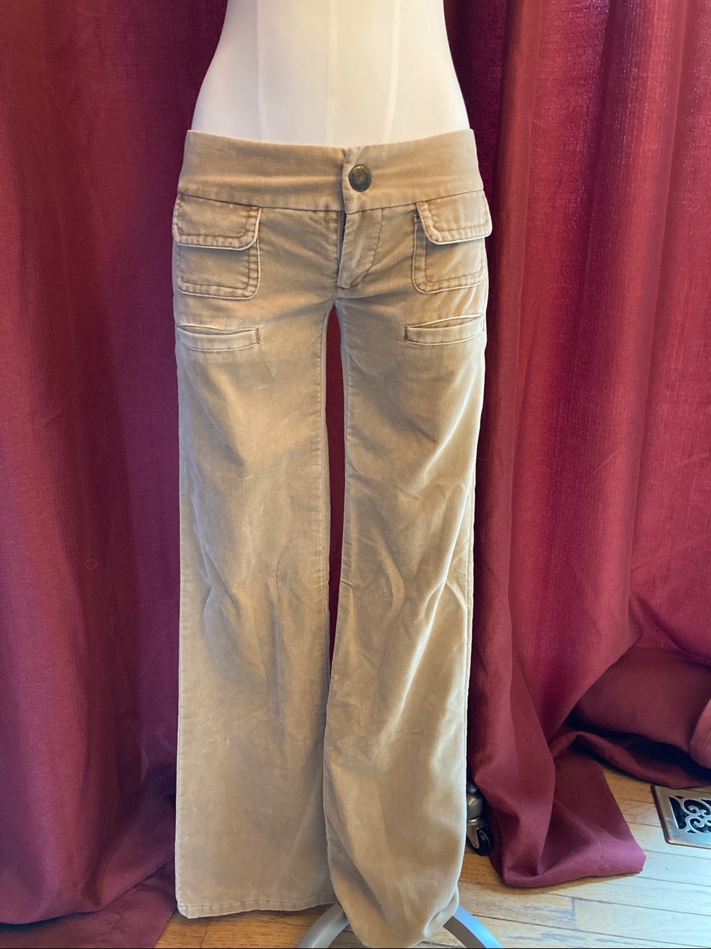 GAS ⛽️ Collection NWT Whitney women’s pants, Size 28 waist, 30 hip, 33 inseam